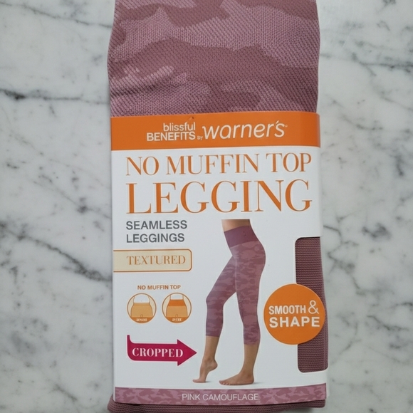 Warner's Pants - Warner's Textured Pink Leggings